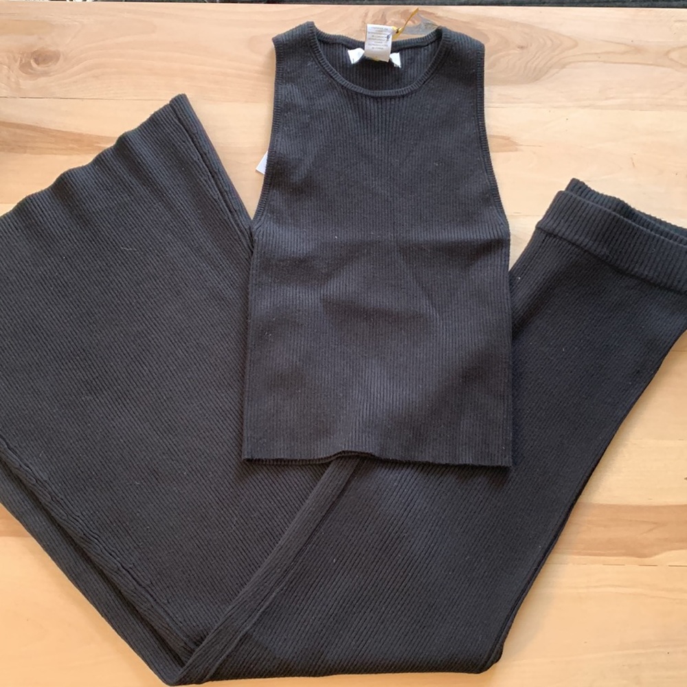 NWT House of Harlow stretchy 2 pieces lounge pants and top size XS